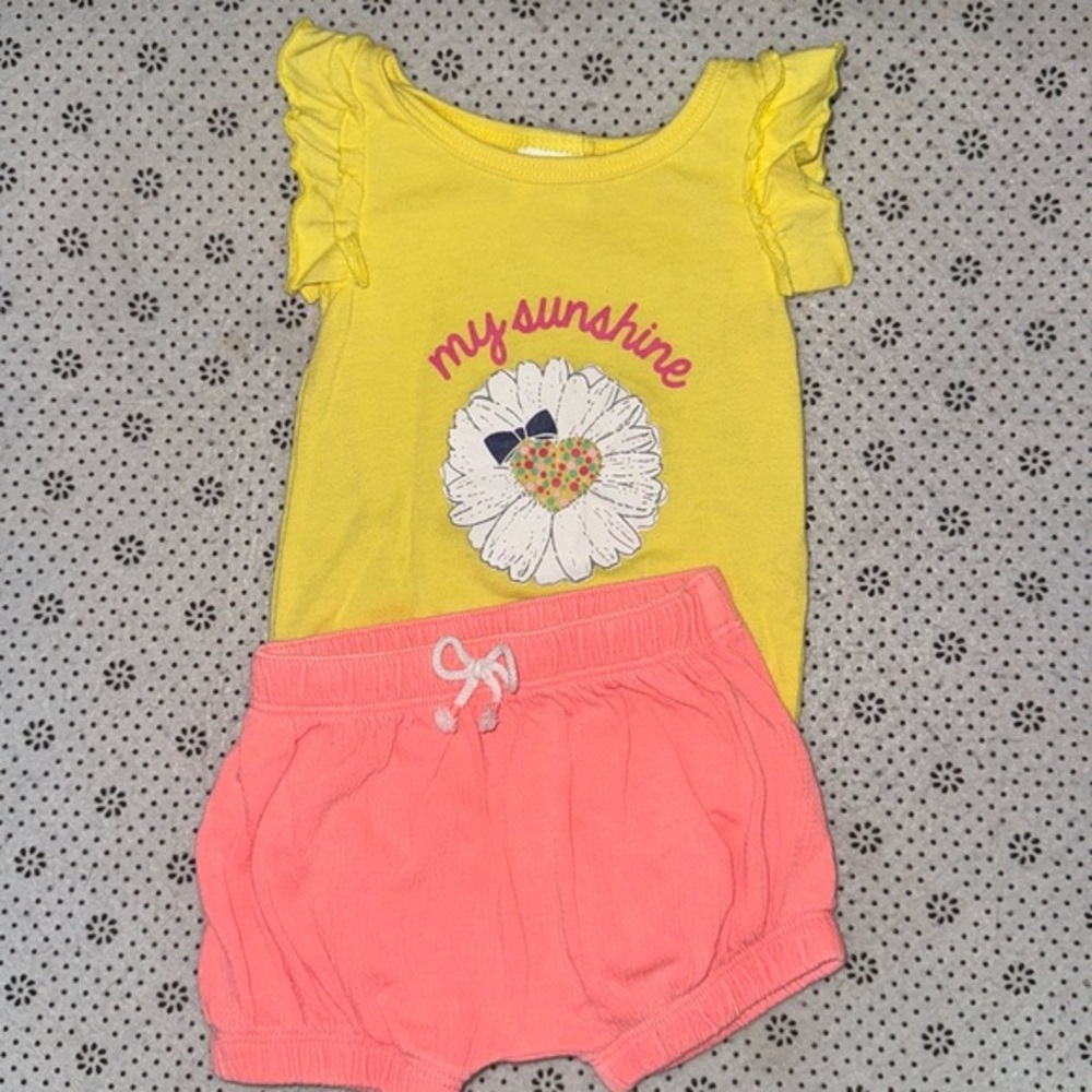 🛍 CUTE LITTLE BABIES OUTFIT SIZE 0-3 MONTHS